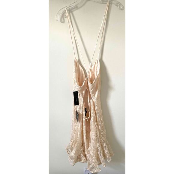 Lulu's Skater Lace Mini Dress Ivory Size Large NEW - Picture 2 of 8